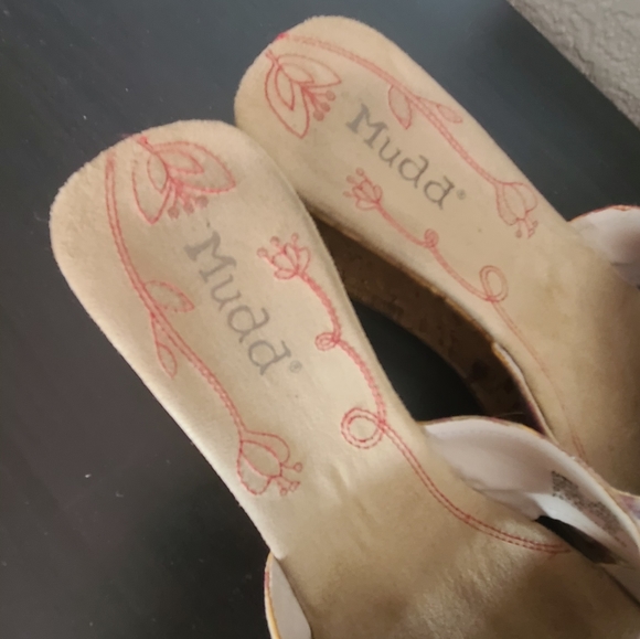 Mudd sandals, cork sides, red plaid straps. Lightly worn - Picture 8 of 9